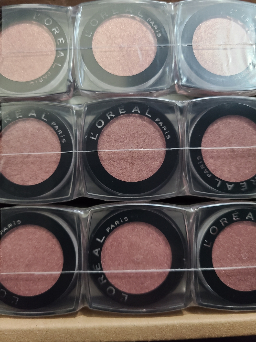 Case Of 36 L'Oreal Paris Forever Pink #004 Infallible Eye Shadow Single